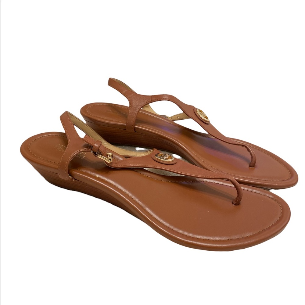 Michael Kors Sandle - Picture 2 of 7